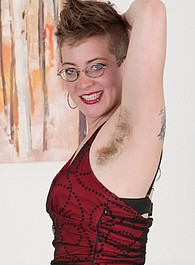 hairy pussy milf pics