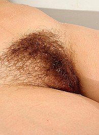 women hairy bush