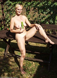 webcam hairy pussy