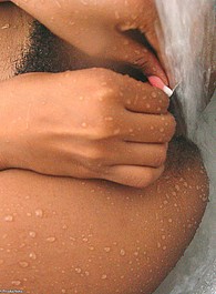 girls hairy nude