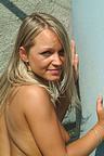 girls hairy arms