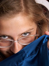 taylor swift hairy arms