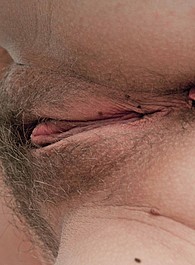 hairy female armpits