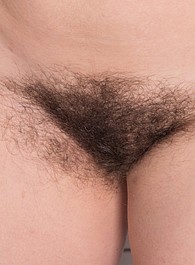 son cums in moms hairy pussy