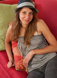 sister gets cum hairy pussy