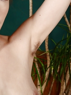 Sammy Grand Hairy Pussy Amateurs