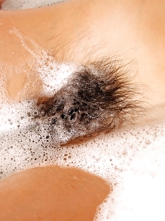Luce Hairy Pussy Lips