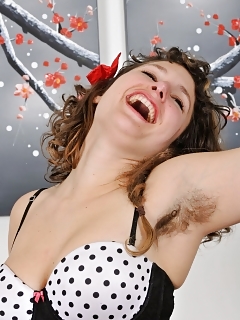 Felicia Atk Hairy Blond