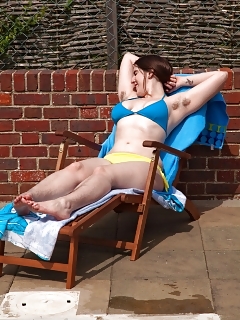 Beryl Hairy Shemale